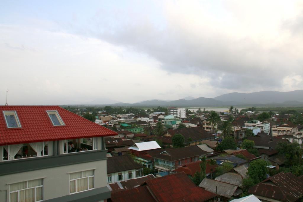 Golden Guest Hotel Dawei Extérieur photo