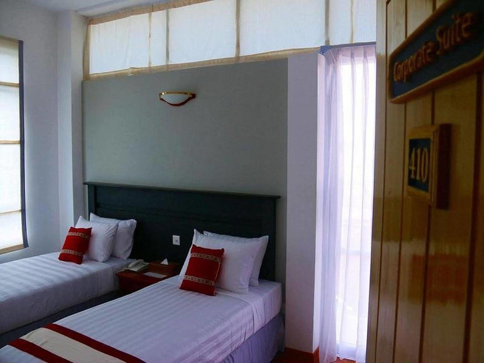 Golden Guest Hotel Dawei Extérieur photo